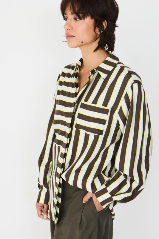 CAMISA